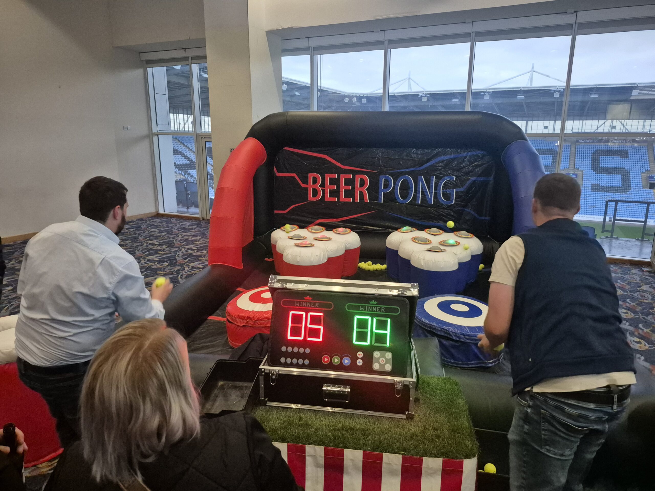 Inflatable Beer Pong Indoors1 scaled